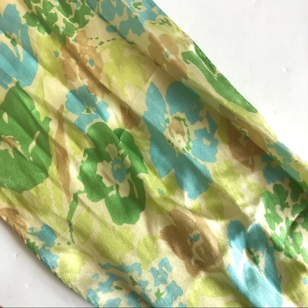 Women’s scarf - Picture 2 of 3